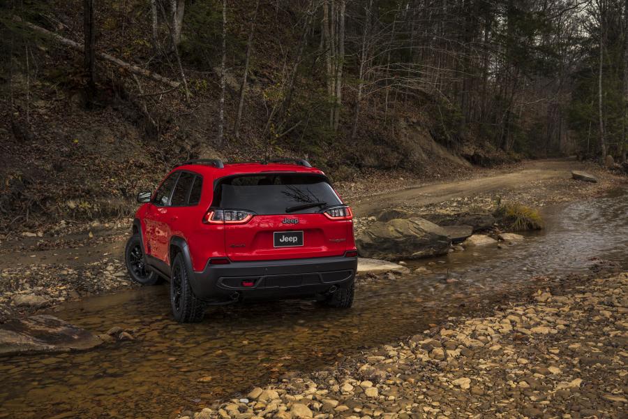  Jeep Cherokee Trailhawk (KL) 2018 года  (NA) (фото 23 из 49)